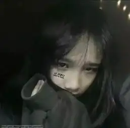 ins丧系套图你见感情饶过谁,又见谁全身而退