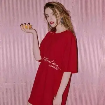 两张复古风欧美情侣微信头像