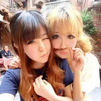 姐妹非主流qq女生头像别拿爱情比友情