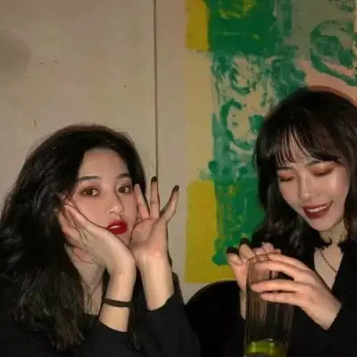 抖音最火闺蜜头像2020双人同一张一人一半拼接头像