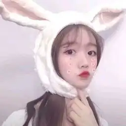 女生温暖小清新的高级感妆容头像