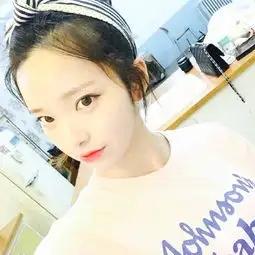 韩系女生欧美半身唯美遮脸镜子照中堆糖,美好生活研究所