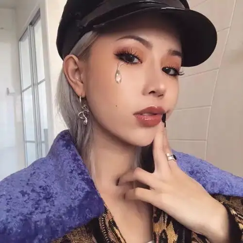 紫色系女生头像