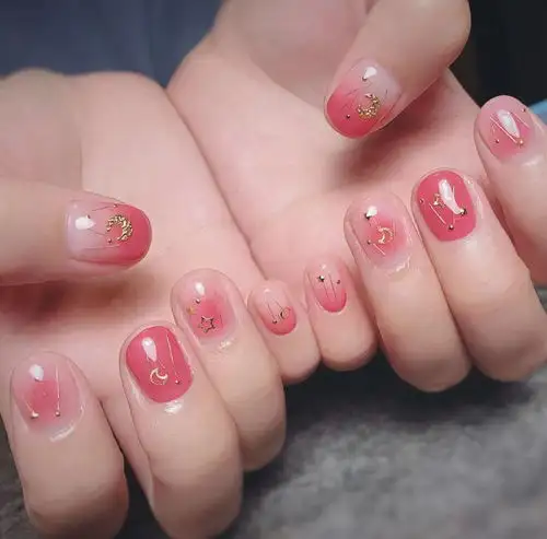粉嫩通透果冻甲,美到让人想咬一口