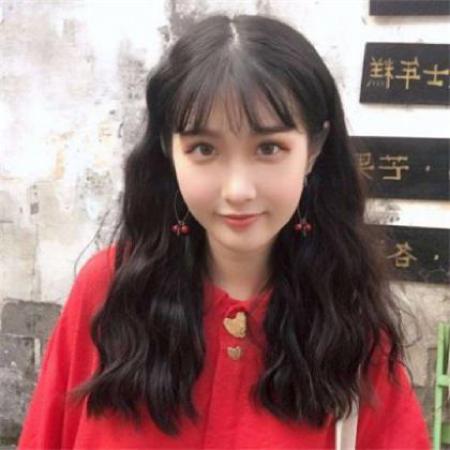 女生自拍照头像,霸气女生自拍照头像美女