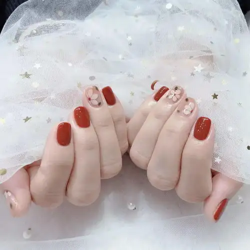 秋季最具高级感的暖色系美甲