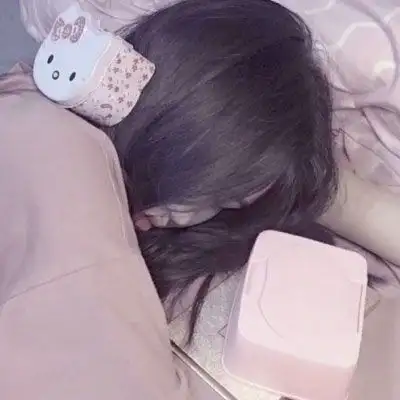 成熟微丧女头像病态系丧女头像真人