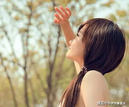 喜欢憋着话不说的3星座,冷战功底深厚,装傻和沉默是高手