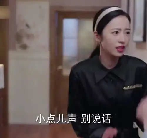 鹿方宁被凌睿妈塞进浴室,既然进来了,凌睿也就不放过了