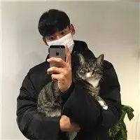 男生拿手机头像无聊的人都是这样