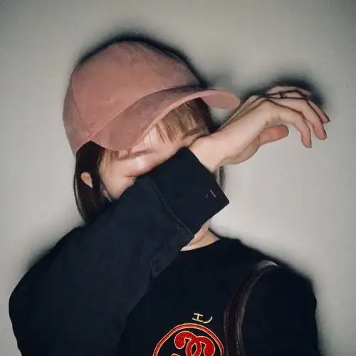 有没有什么不明显的情侣头像呀第一眼看不出来的