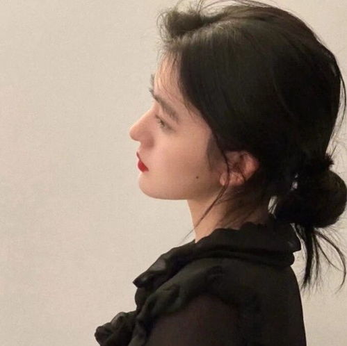 高级感女头瞒着所有人爱你