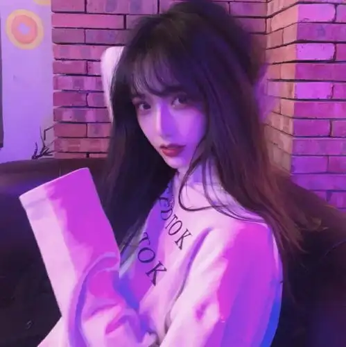 紫色系女生头像