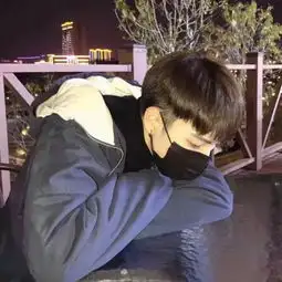 头像套路的话别记太久撩你的人别放心上