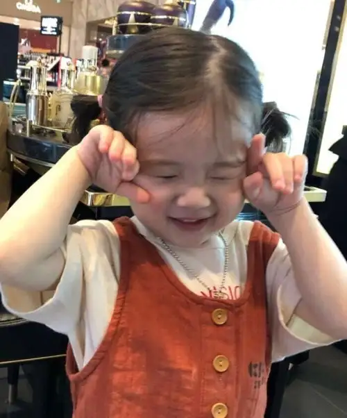 六一沙雕文案萌娃头像