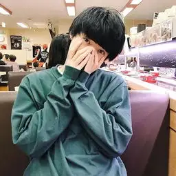 漫画走出来的盐系美少年,ins这个日本小哥哥好看哭了,网友大呼你是山崎贤人吧