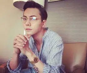 谁有和这个图的情侣头像男士的那种