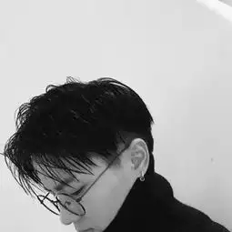 暗色系头像