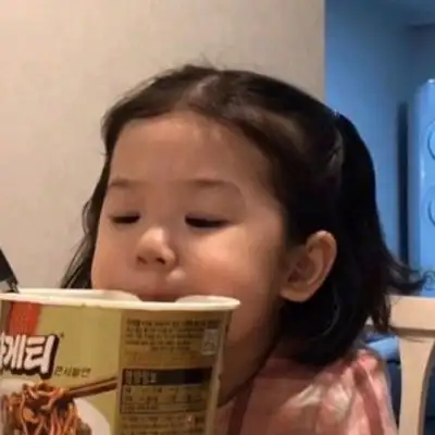 很皮的头像高清图片很搞笑很可爱的女生头像