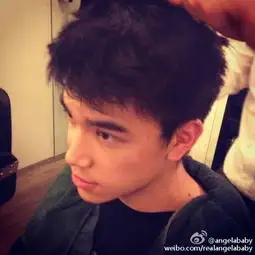 angelababy携手鹿晗站台花样少男少女吸人眼球