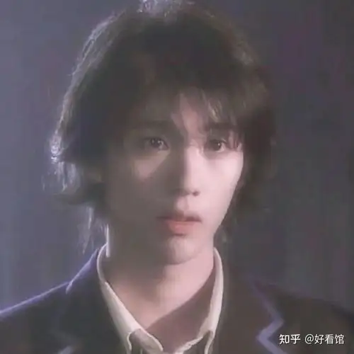 干净清爽男生头像干净有深度的男士微信头像干净阳光的男生头像清爽利落的阳光男孩头像