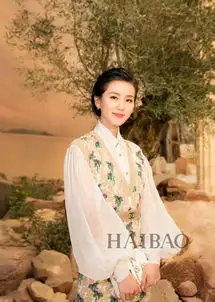 对不起错怪你了,原来浅色系穿好了才最仙最瘦这几种方法把你衣橱里不敢穿的浅色系都美起来