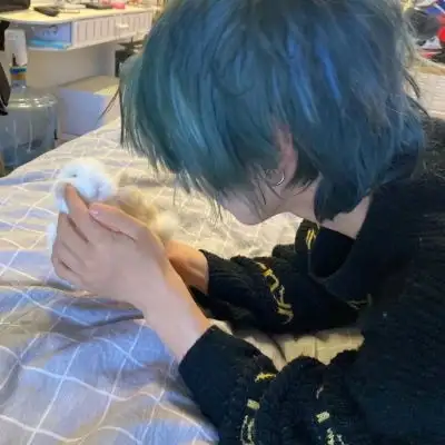 伤感男生头像