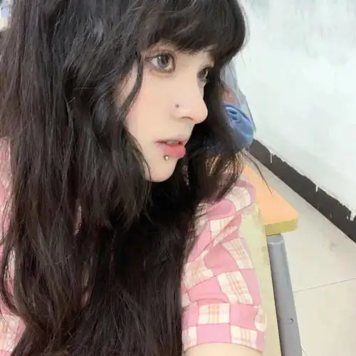 今天的头像壁纸很好看哦