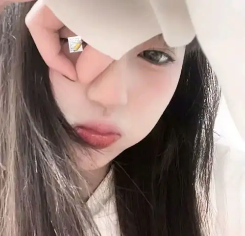 精选优质温柔小众好看的女生头像235