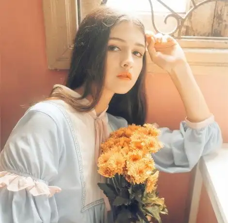 用refa前脸上要涂什么