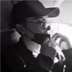 黑色系戴帽子男头