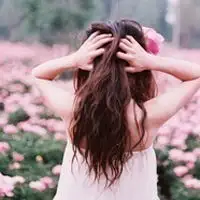 非常漂亮的森系又有点接近绿色系阳光唯美女生意境背影头像图片