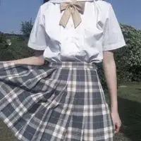 百褶裙头像