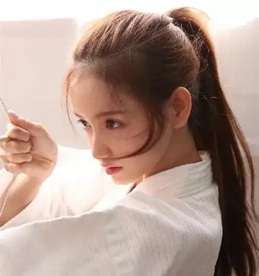 女生五种扎马尾的方法,哪种最减龄呢