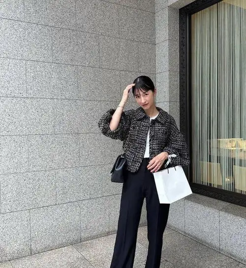 想要拥有冬季的迷人高级感,穿好小香风就够了