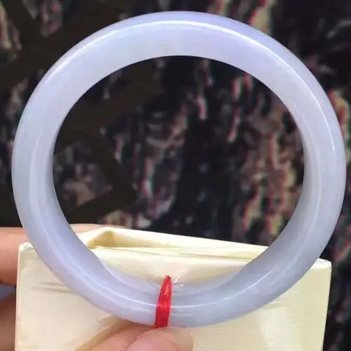翡翠原石中的紫罗兰为什么称为帝王色