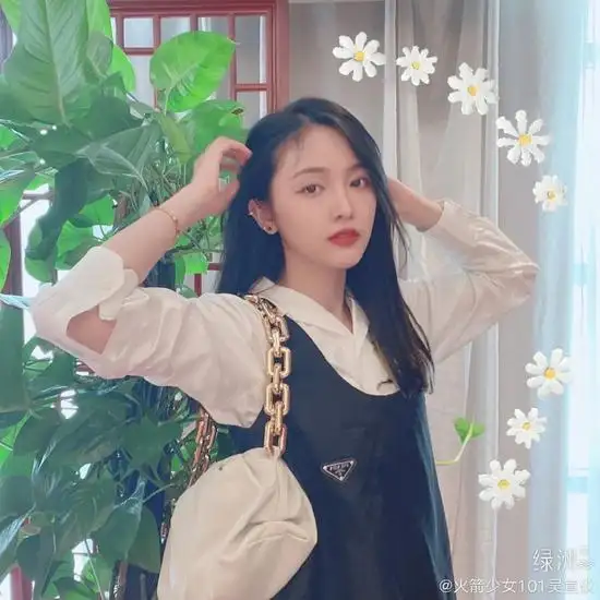 鞠婧祎吴宣仪风格pk甜酷系少女花落谁家
