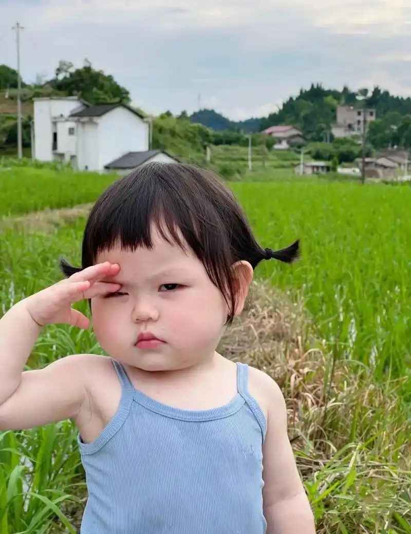 瑶一瑶小肉包|萌娃表情包好可爱的瑶一瑶妹妹呀!