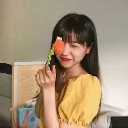 微笑女生头像治愈系女生笑容图片