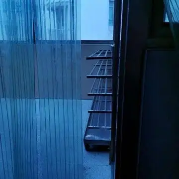 蓝色系简约淡雅头像