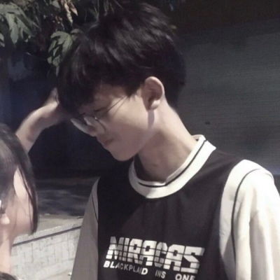 楚雨荨真人情头部位宠溺小众情侣头像我要个性网
