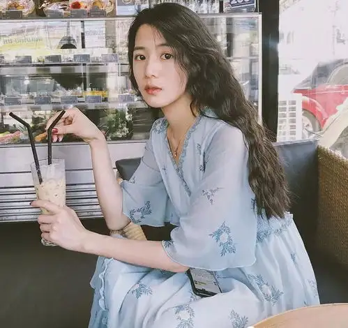 这些百搭仙女裙,女人味十足