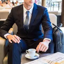 领带衬衫正装皮鞋,这才是制服诱惑
