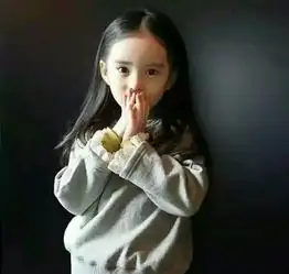 这个图片中间的头像高清版