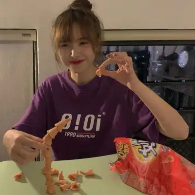 紫色系女生头像高清,优雅好看的大美女