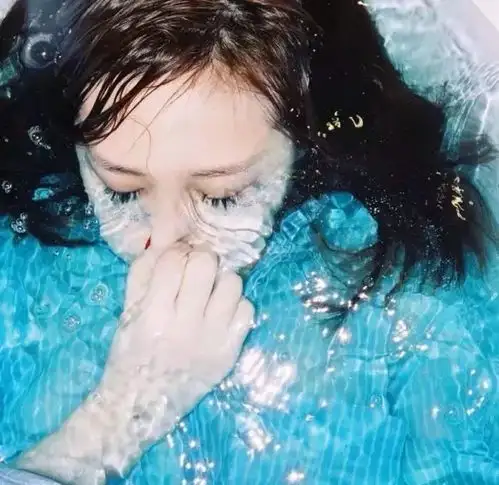头像喜欢你是我做过最靠近爱情的事