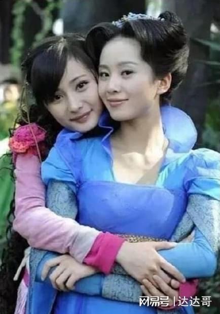 杨幂刘诗诗撕破脸野生合照曝私下关系网友别再说塑料了