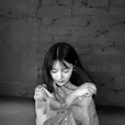 黑白色系酷女头悲喜自渡他人qq女生头像我要个性网