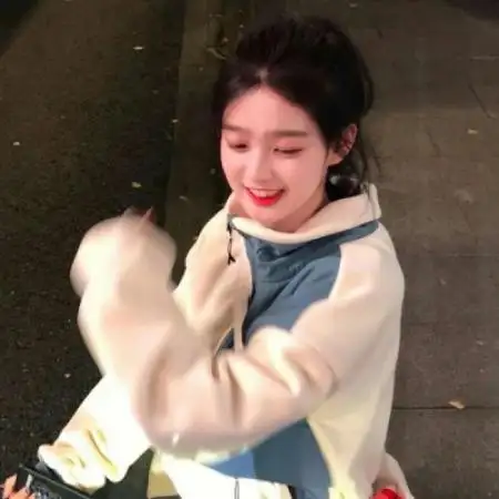 女生超清新头像去追逐自己想要的生活