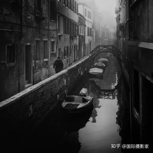 黑白高级感这些黑白技巧,让每张照片都像绝美老电影